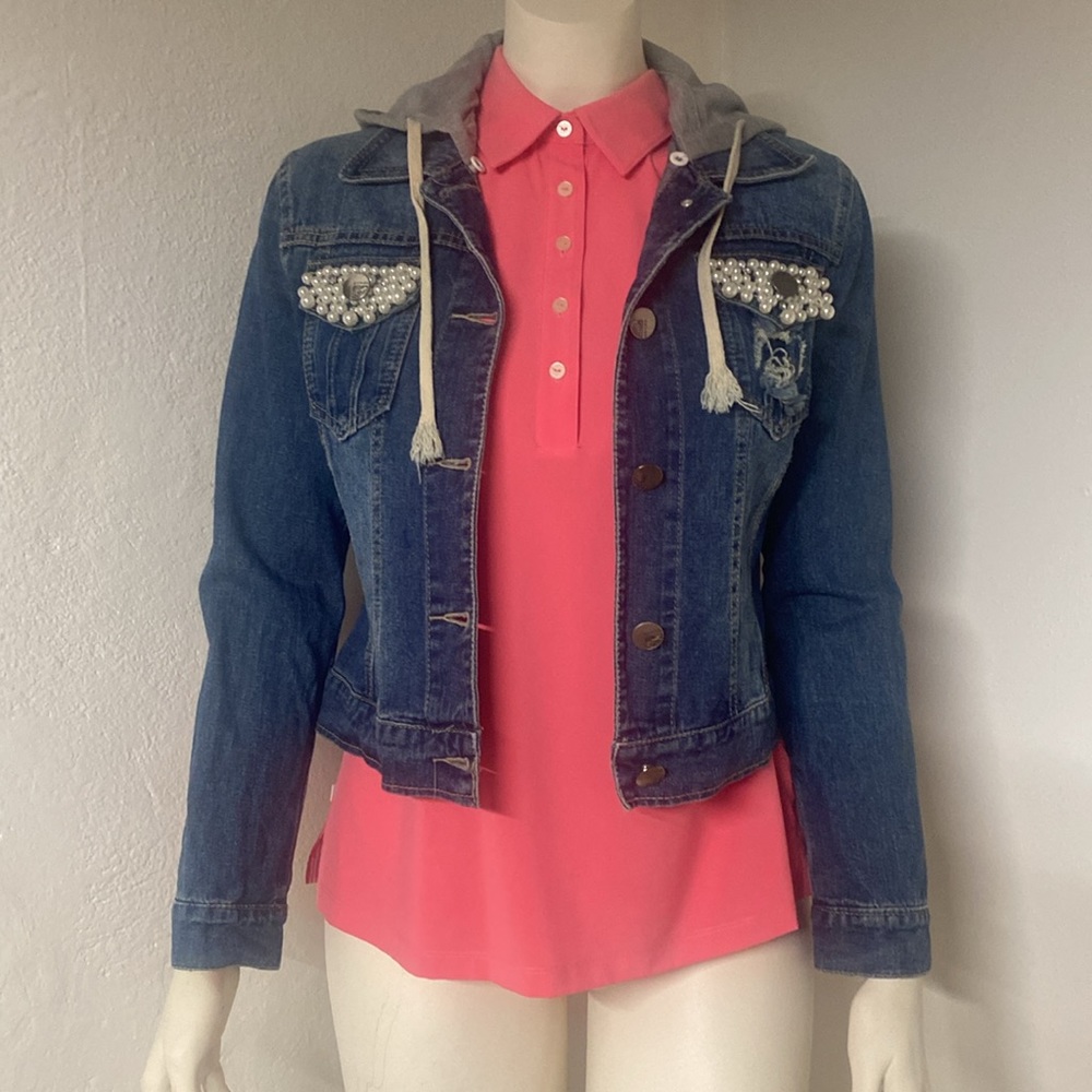 “New Jeans” women’s Jean Jacket